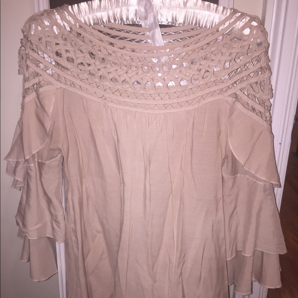 Boutique cream blouse